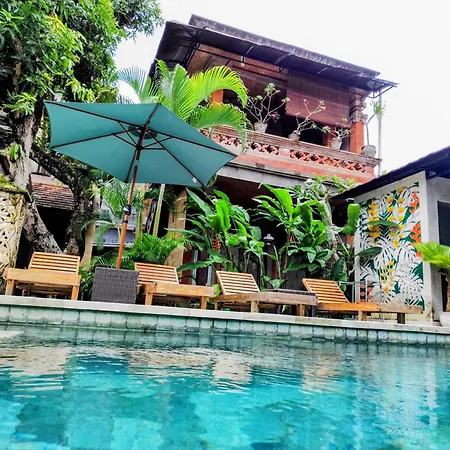 Mandia Bungalows